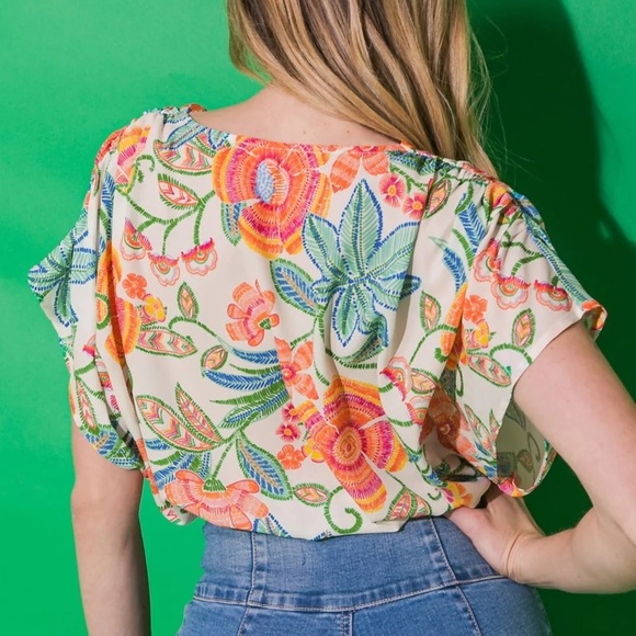 Flying Tomato Floral Printed Woven Bodysuit. - Picture 4 of 7